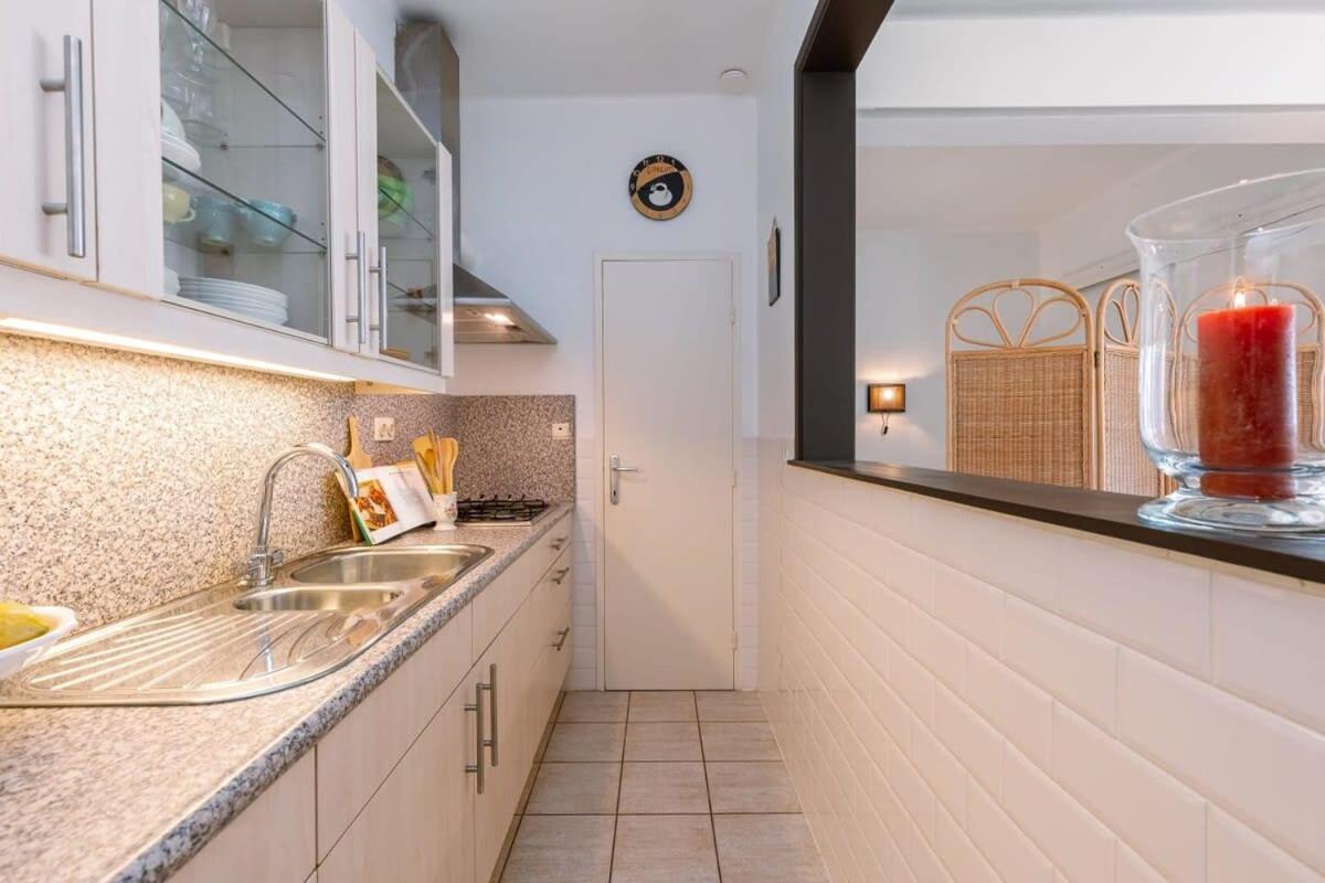 Huswell - Beautiful And Spacious Studio With Side Seaview Knokke-Le-Zoute Extérieur photo